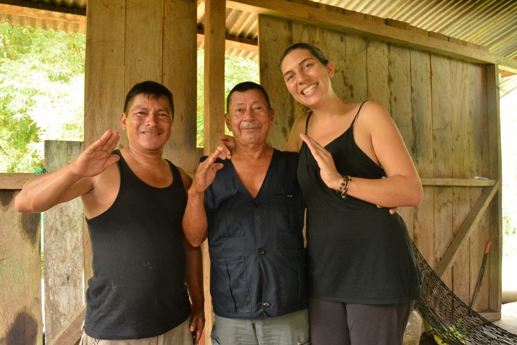 Florie avec Otorino et Adriano - Rio Indillama Amazonia Ecuador